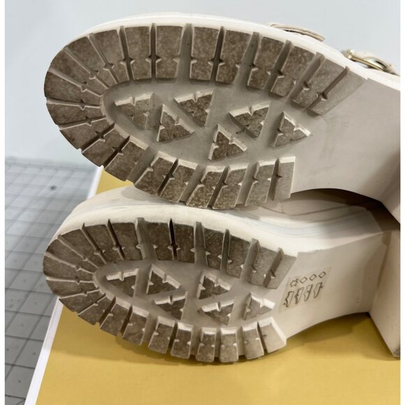 Michael Kors Corey Cutout Ankle Boots Tumbled Leather Natural Cream Sz. 7.5 - Picture 8 of 11